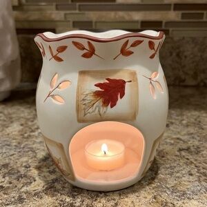 Yankee Candle Natures Touch Tart Warmer Leaf Pattern